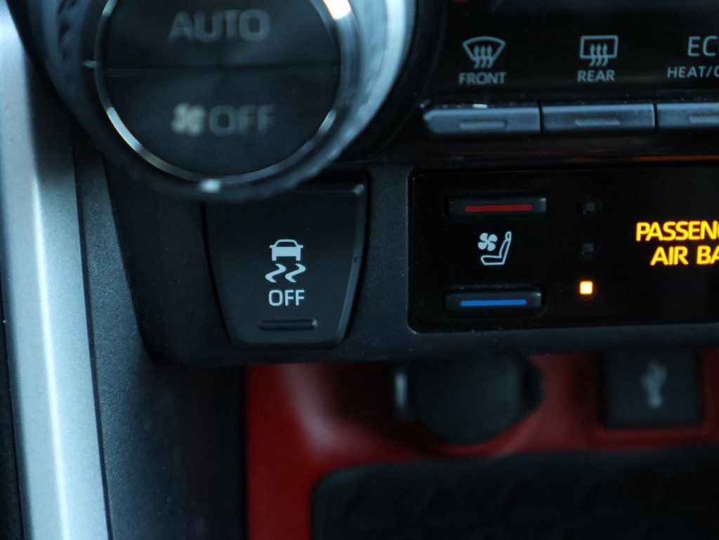 Used 2020 Toyota RAV4 TRD Off-Road w/ TRD Off-Road Weather Package image 23