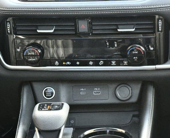 Used 2023 Nissan Rogue Platinum AWD/4WD image 19