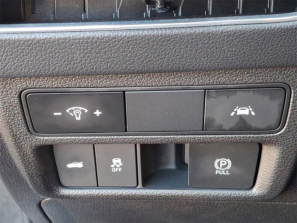 Used 2022 Hyundai Sonata Limited w/ Preferred Accessory Package image 28