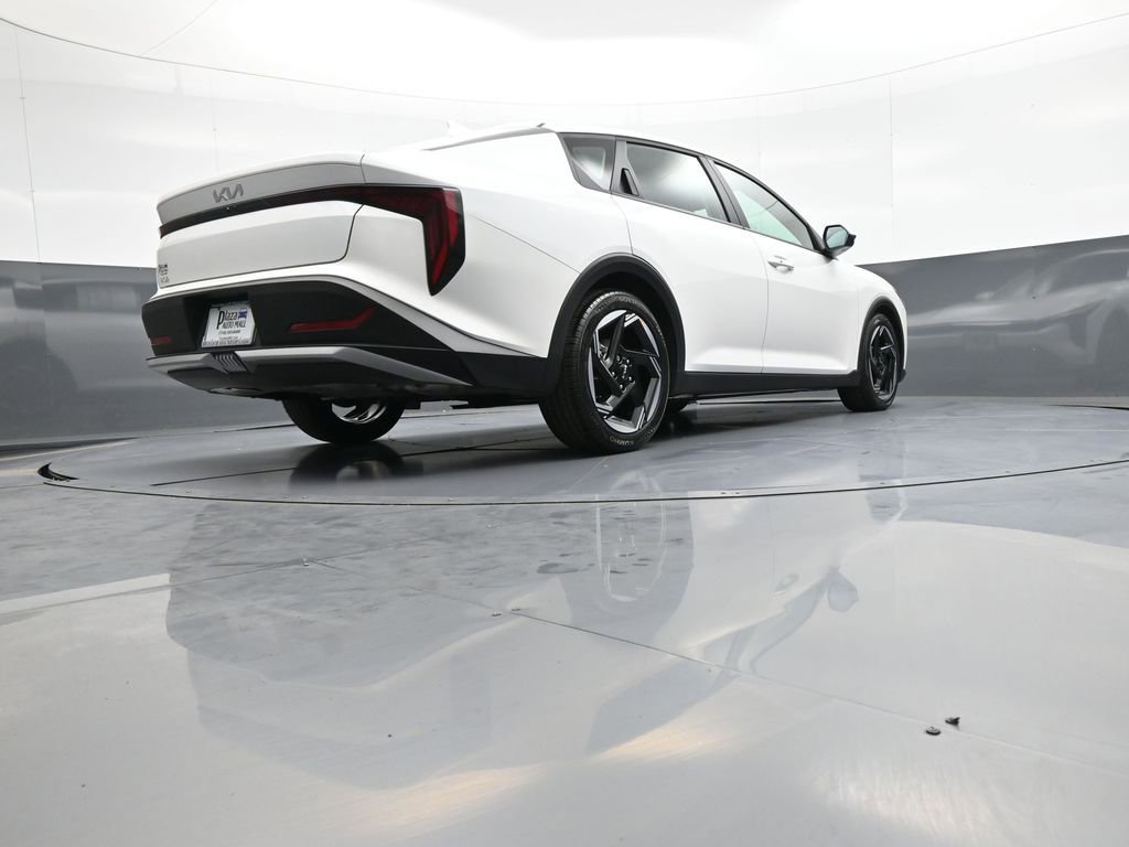 Certified 2025 Kia K4 EX FWD image 29