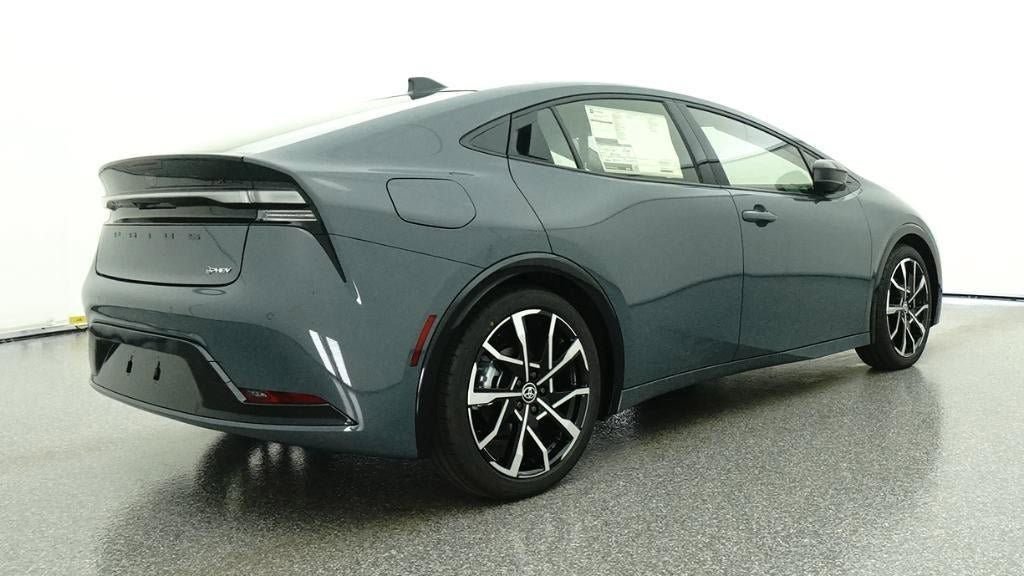 New 2026 Toyota Prius Plug-In Hybrid image 25