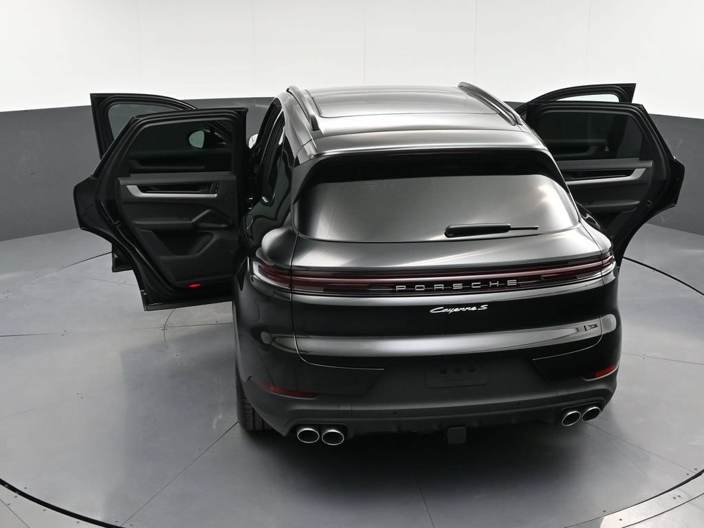 New 2026 Porsche Cayenne S AWD/4WD image 35