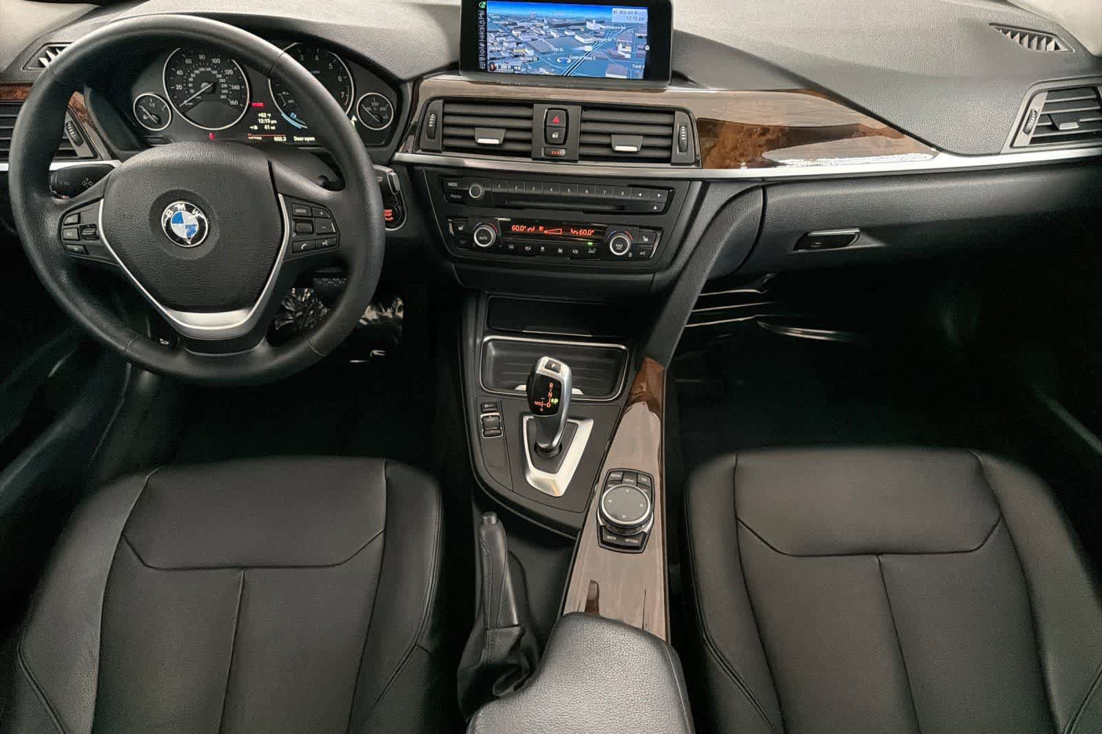Used 2014 BMW 328i xDrive Sedan AWD/4WD image 3