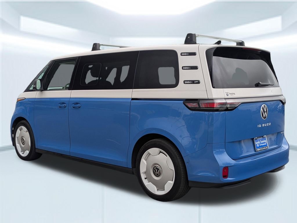 Used 2025 Volkswagen ID. Buzz 1st Edition AWD/4WD image 3
