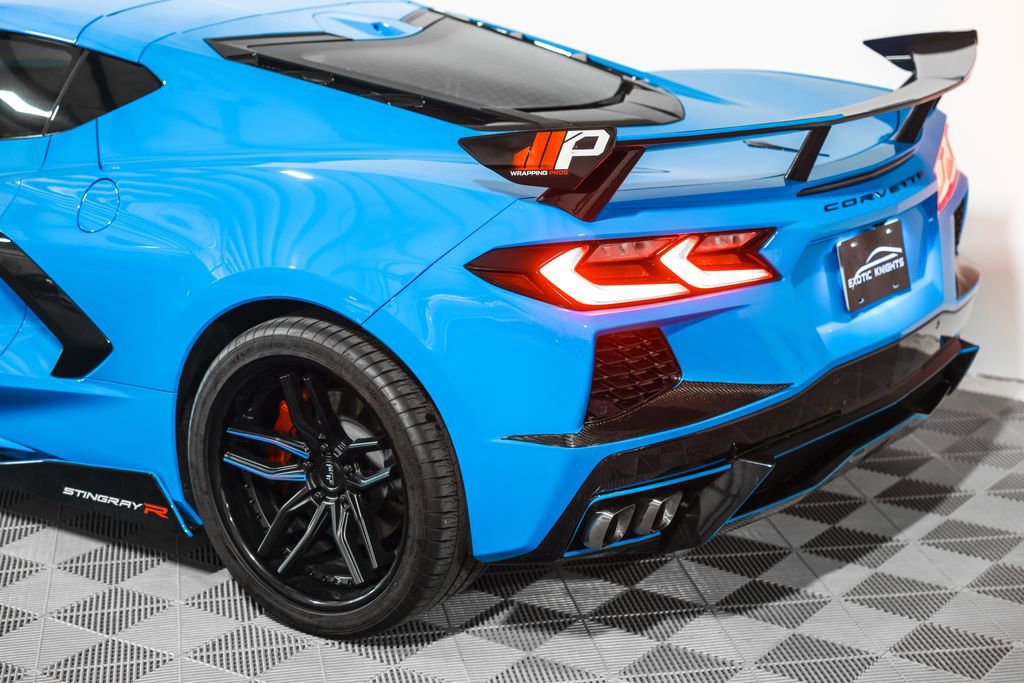 Used 2024 Chevrolet Corvette Stingray Premium Cpe RWD image 16