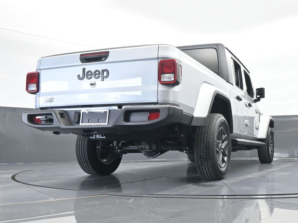 Used 2024 Jeep Gladiator Sport image 59
