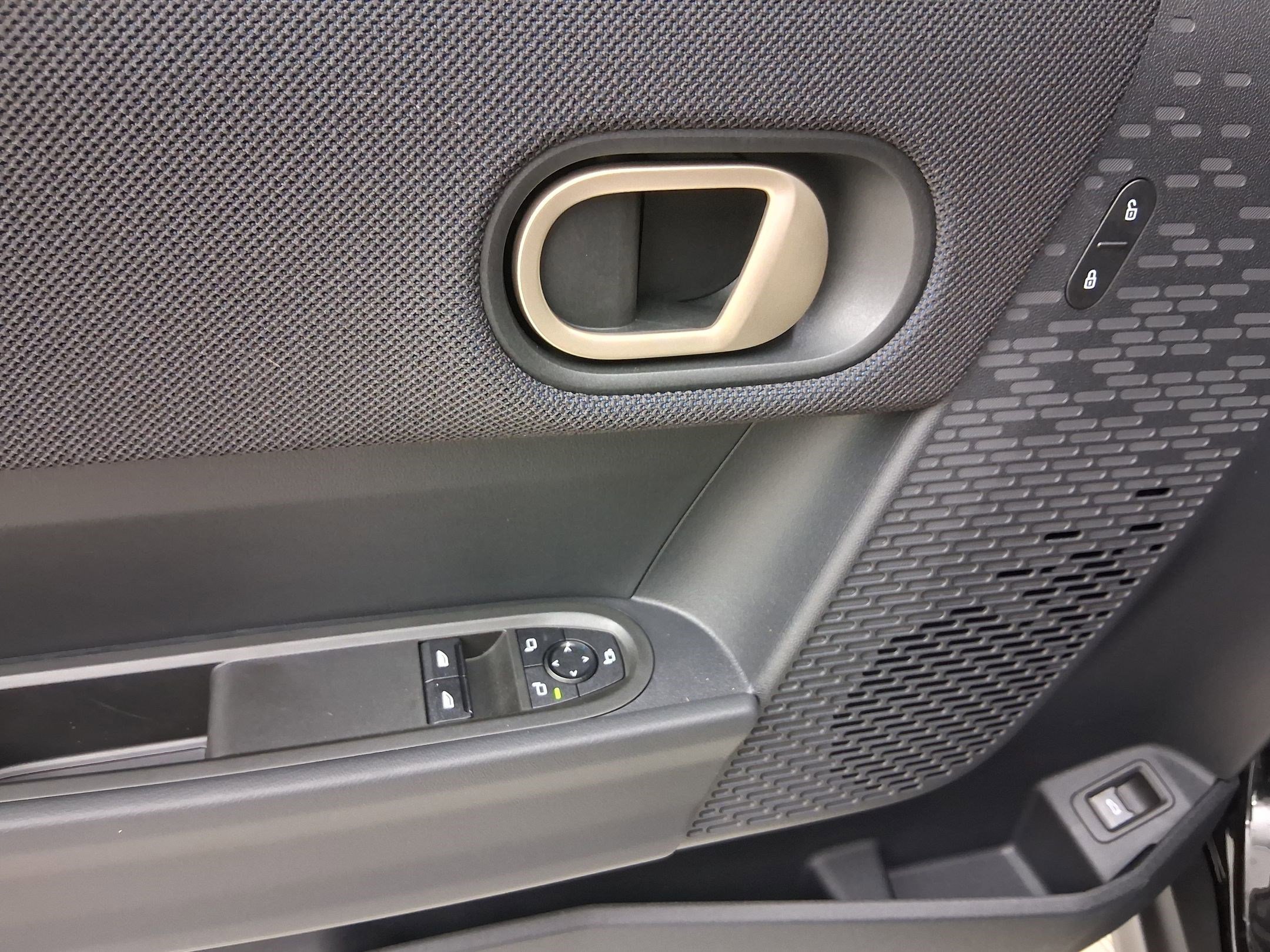 New 2026 MINI Cooper 2-Door Hardtop image 19