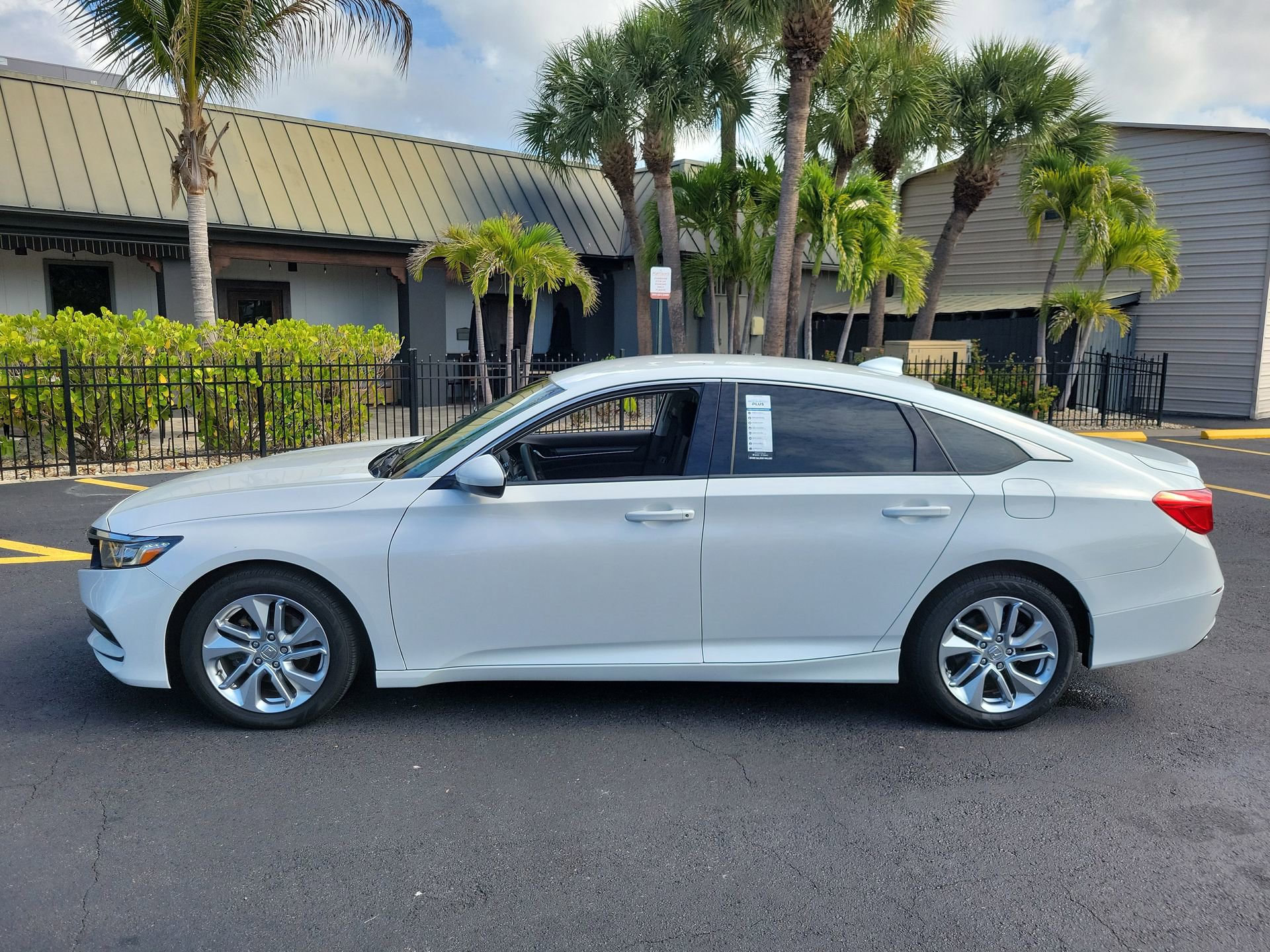 Used 2019 Honda Accord LX image 9