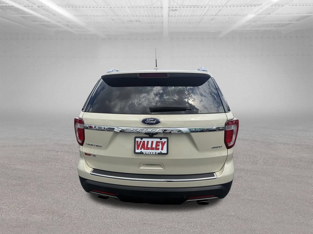 Used 2018 Ford Explorer Limited w/ Ford Safe & Smart Package AWD/4WD image 7