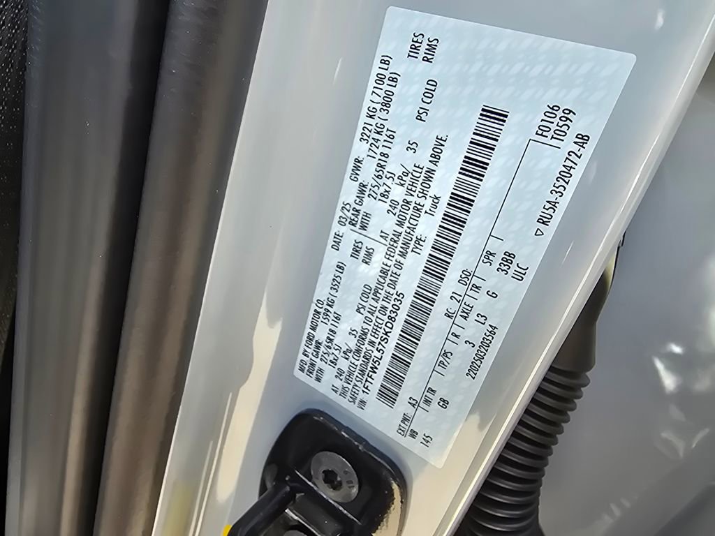 Used 2025 Ford F150 Lariat w/ FX4 Off-Road Package image 16