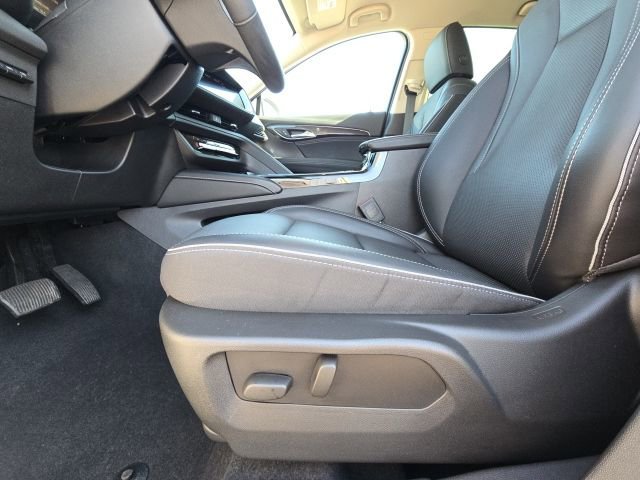 Used 2023 Buick Envision Essence w/ Technology Package I image 21