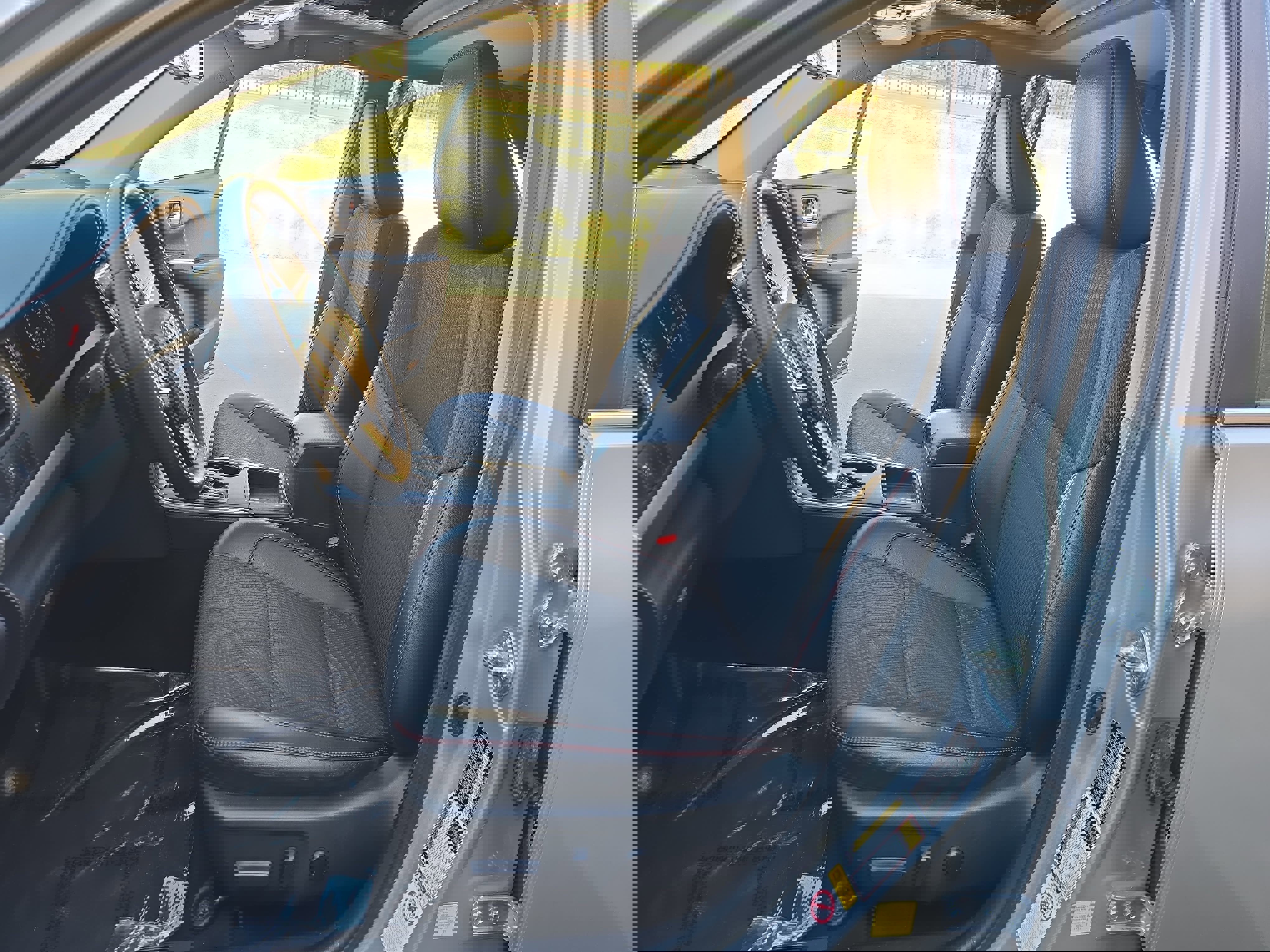 Used 2015 Toyota Camry SE w/ Moonroof Package image 14