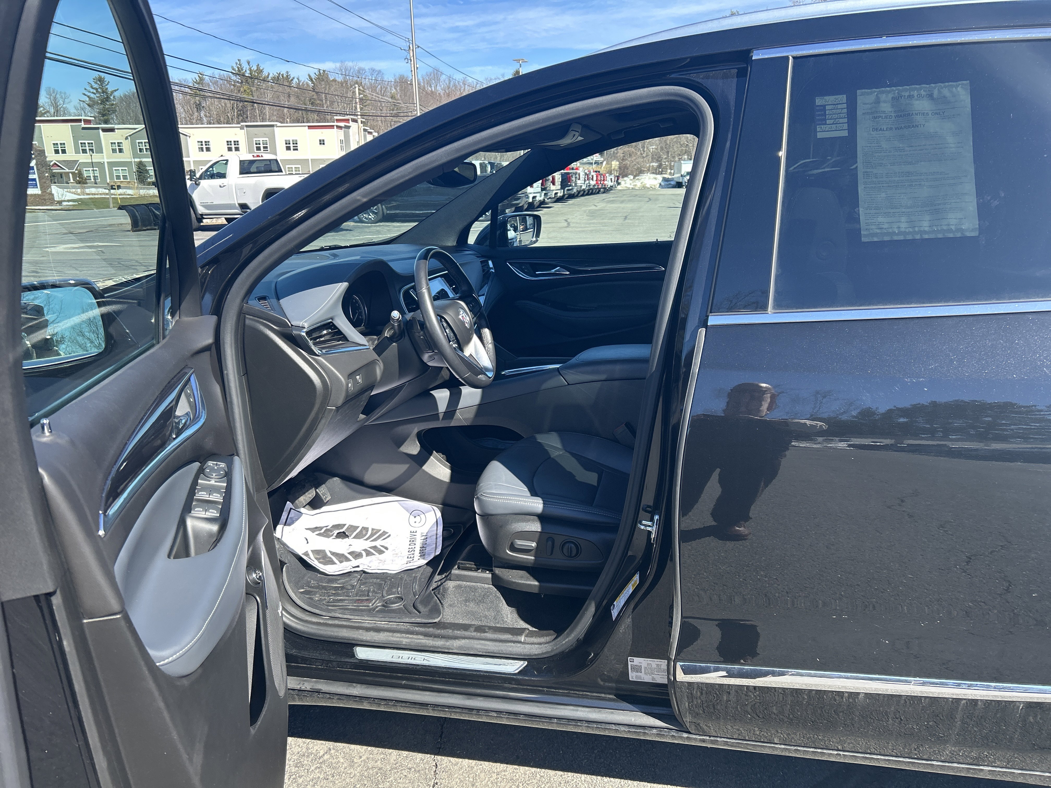 Certified 2022 Buick Enclave Essence w/ Experience Buick Package image 14