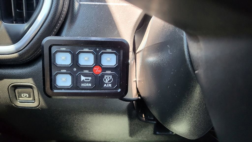 Used 2020 GMC Sierra 3500 SLT w/ SLT Premium Plus Package AWD/4WD image 38