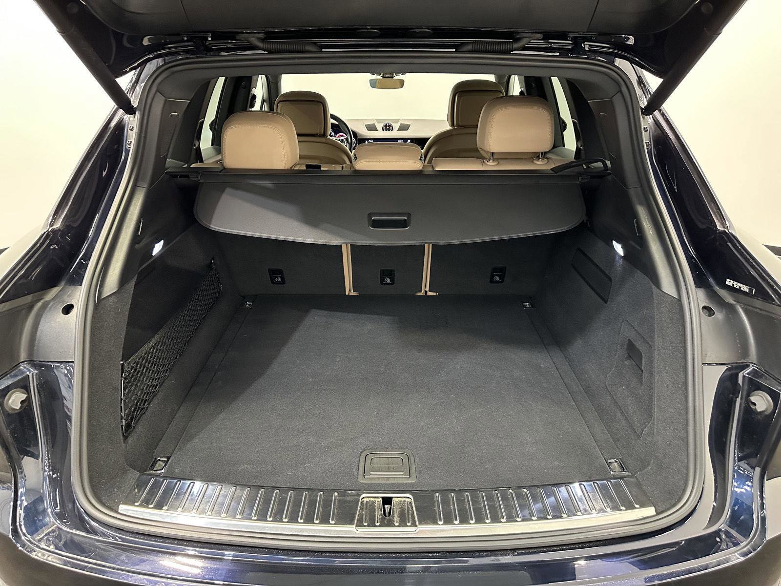 Certified 2022 Porsche Cayenne image 34