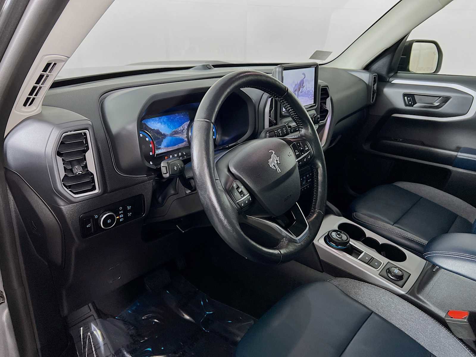 Used 2023 Ford Bronco Sport Outer Banks w/ Tech Package image 9