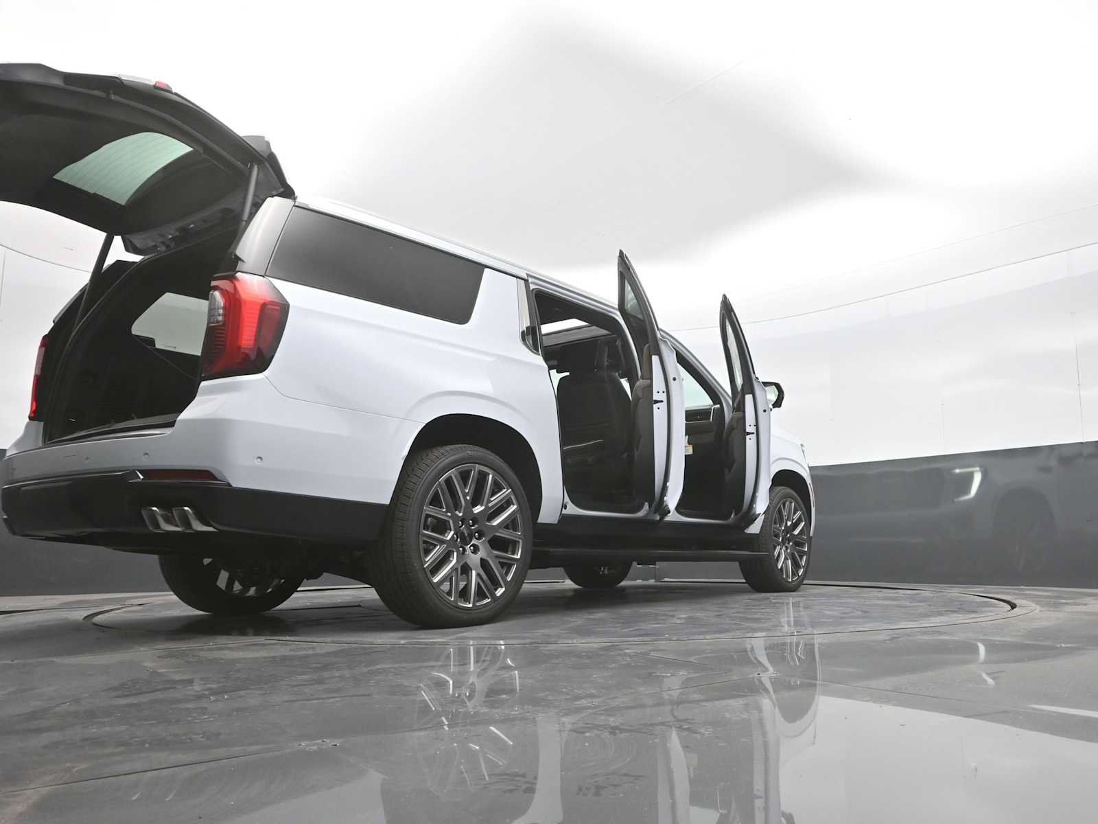 New 2026 GMC Yukon XL Denali Ultimate AWD/4WD image 55