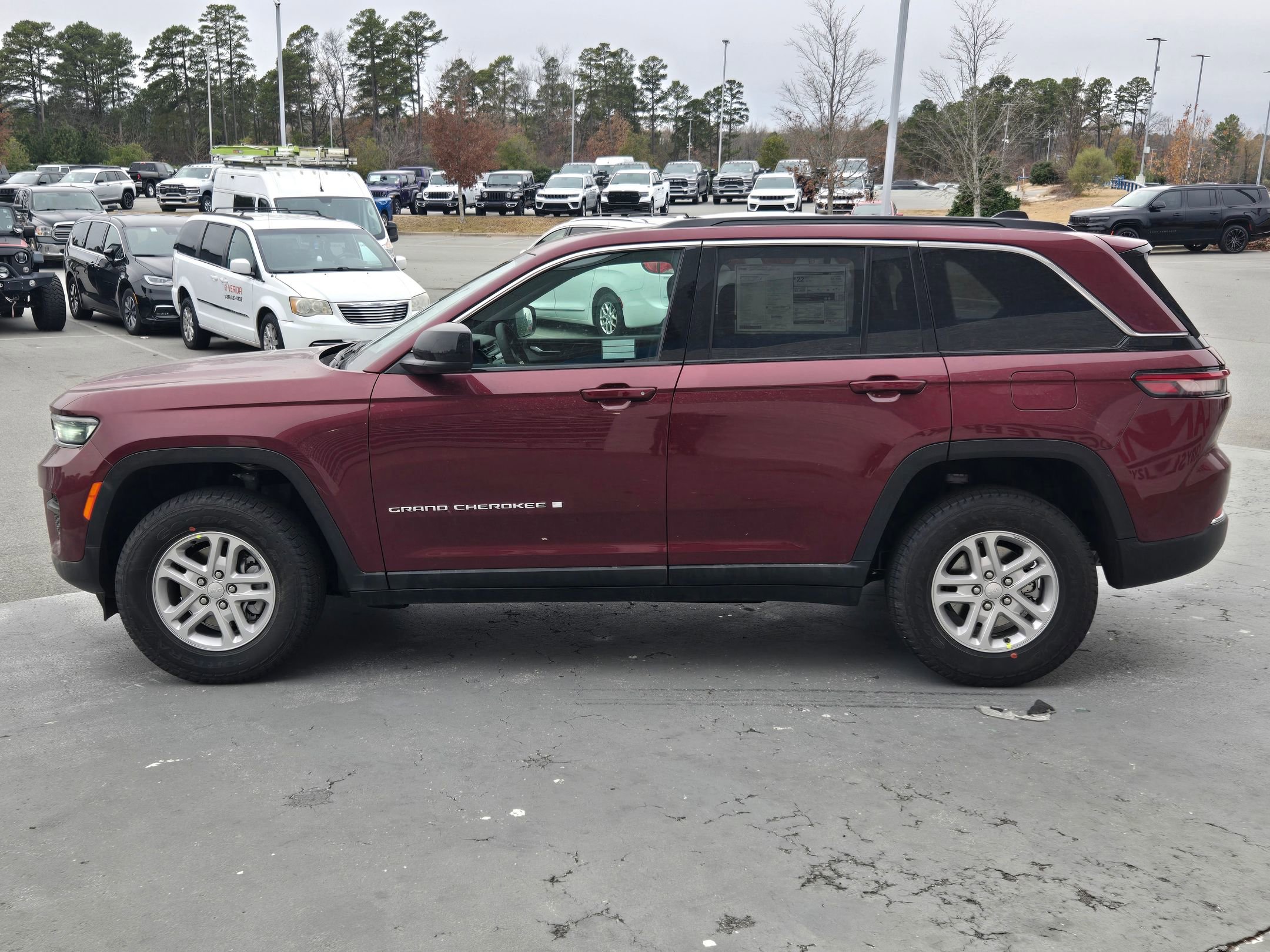 New 2025 Jeep Grand Cherokee Laredo w/ Trailer Tow Package image 4