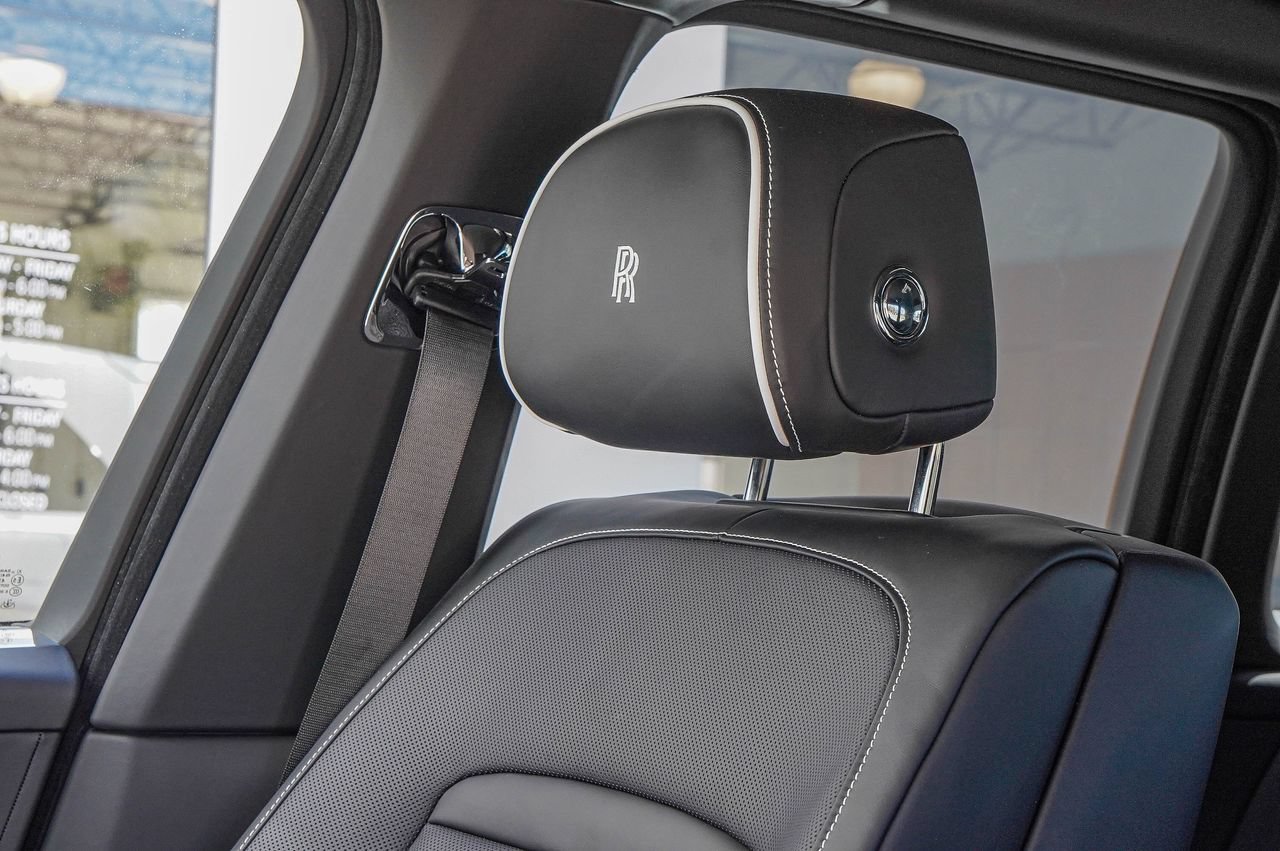 New 2026 Rolls-Royce Cullinan AWD/4WD image 21