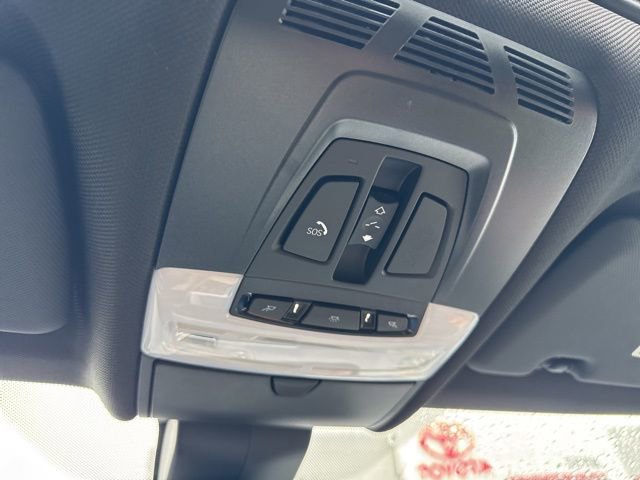 Used 2017 BMW X5 xDrive40e image 8