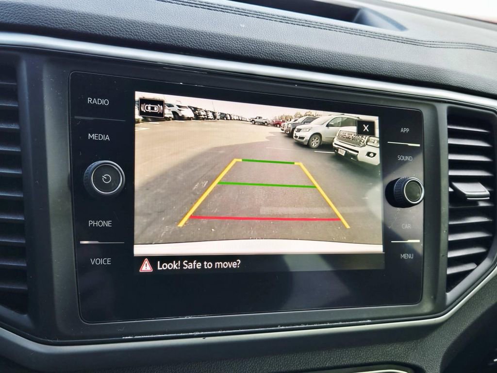 Used 2021 Volkswagen Atlas Cross Sport SE image 26