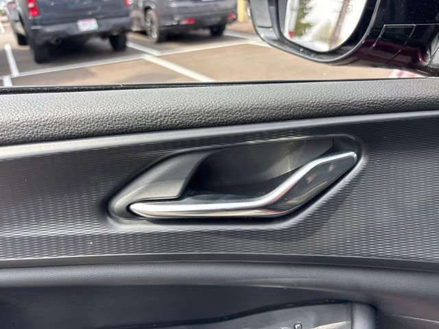 Used 2024 Jeep Grand Cherokee L Altitude AWD/4WD image 17