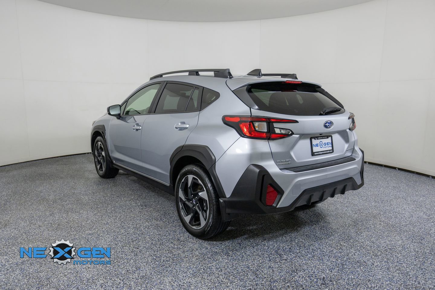 Used 2024 Subaru Crosstrek 2.0i Premium AWD/4WD image 5