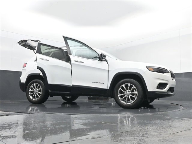 Used 2022 Jeep Cherokee Latitude Lux w/ Sun & Sound Group image 31