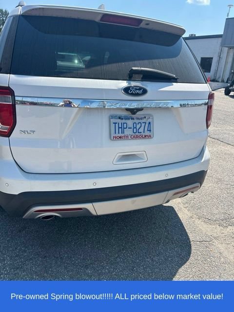 Used 2017 Ford Explorer XLT w/ Equipment Group 202A FWD image 10