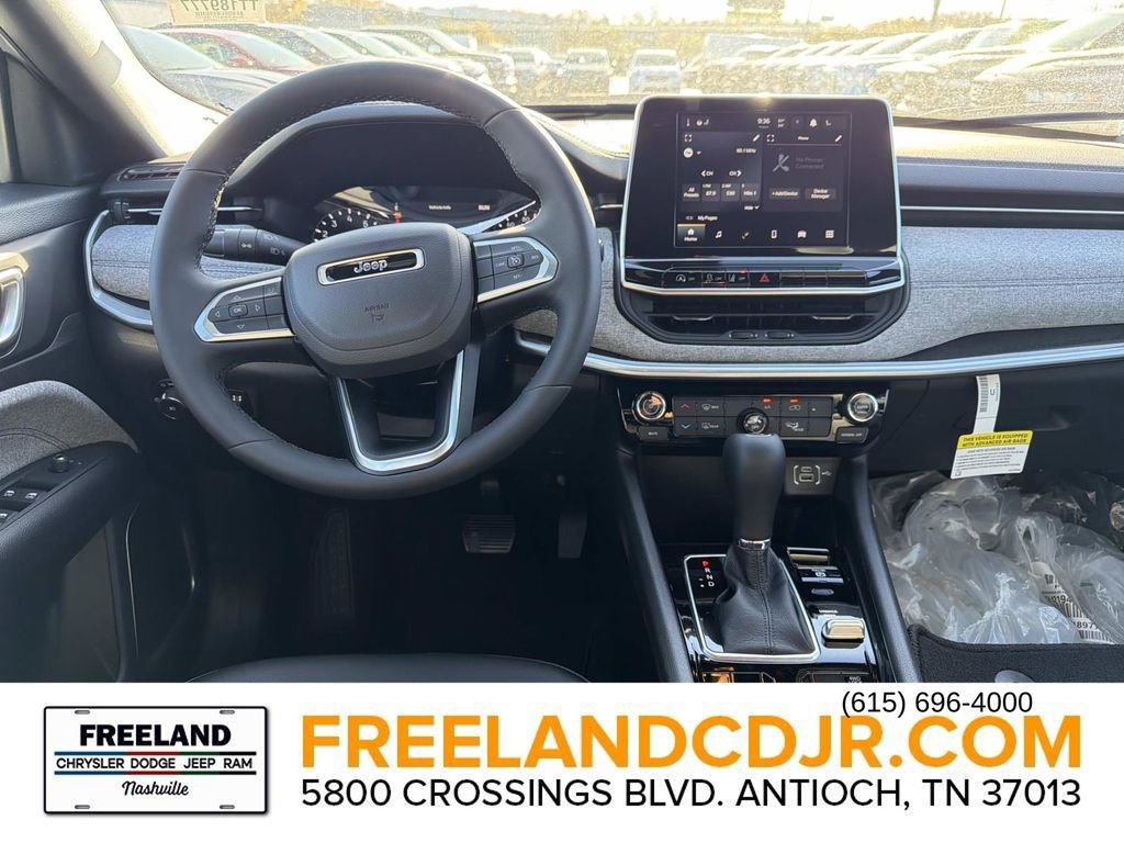 New 2026 Jeep Compass Latitude AWD/4WD image 16