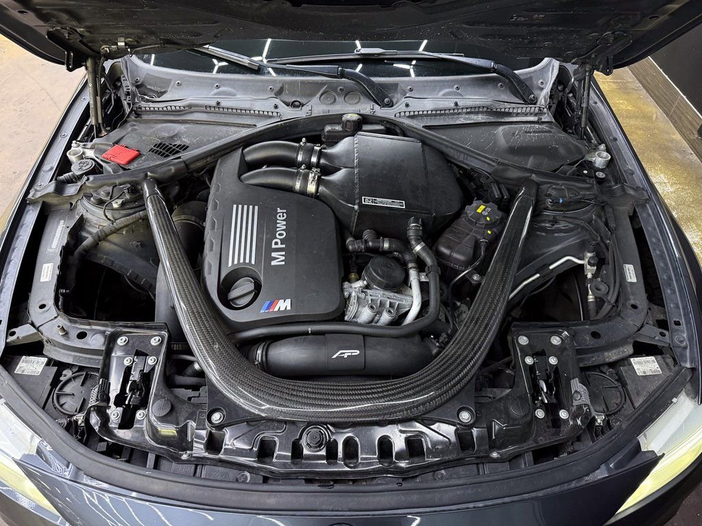Used 2015 BMW M4 Coupe image 28