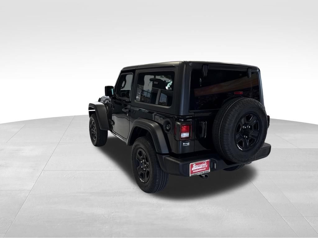 Used 2026 Jeep Wrangler Sport AWD/4WD image 5