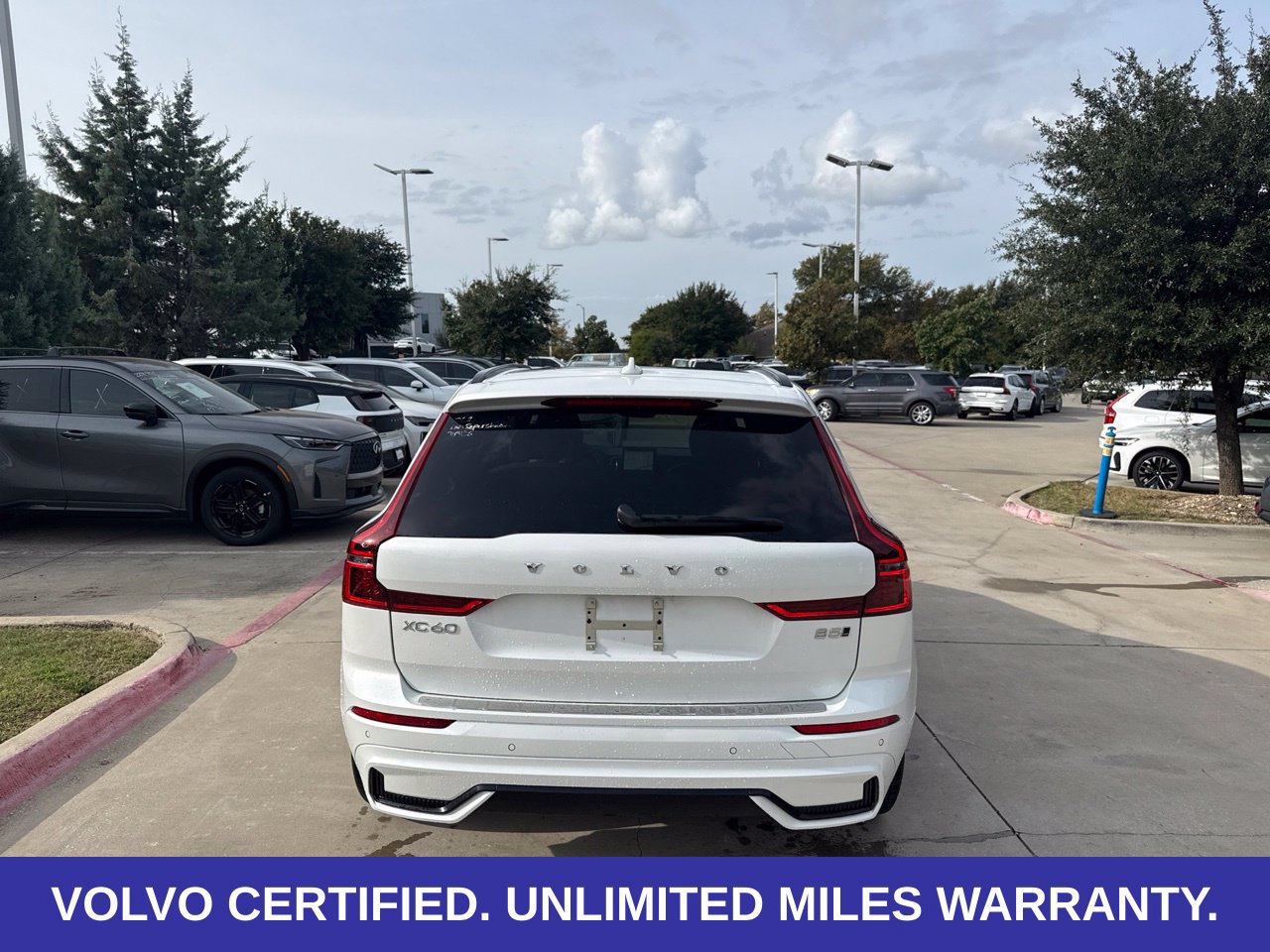 Certified 2026 Volvo XC60 B5 Plus AWD/4WD image 12