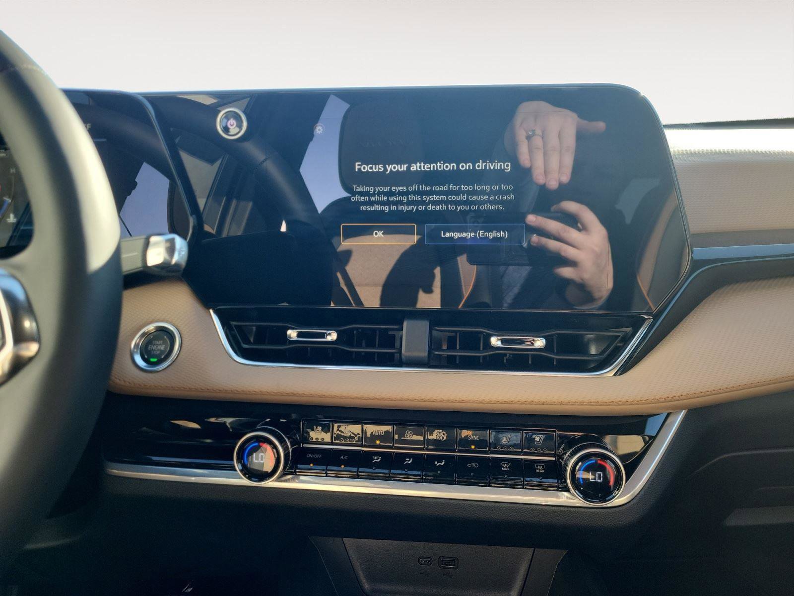 New 2026 Chevrolet Equinox ACTIV w/ Safety and Technology Package image 14