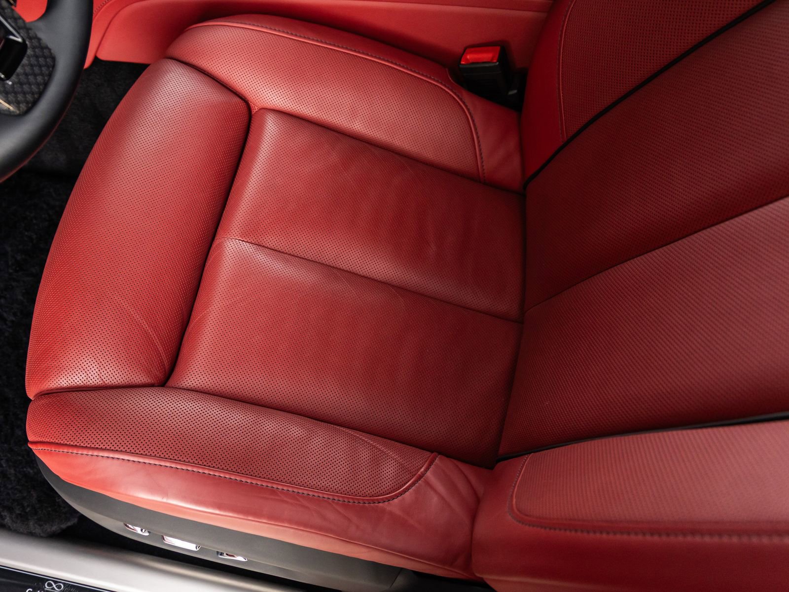 Certified 2022 Rolls-Royce Ghost Black Badge image 32