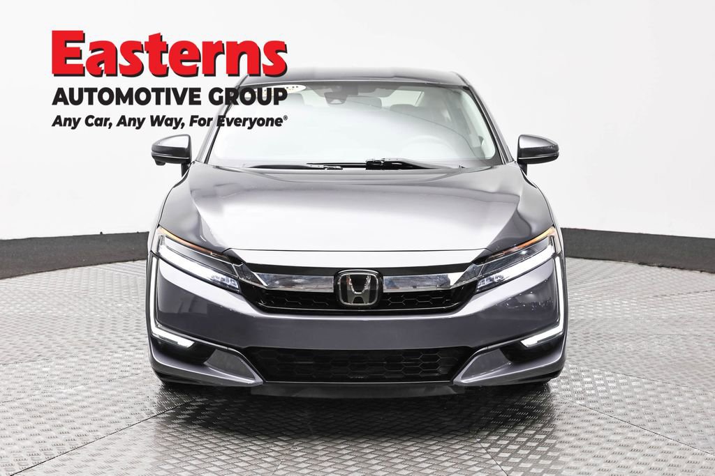 Used 2018 Honda Clarity Plug-In Hybrid image 2