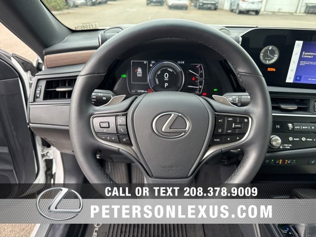 Used 2024 Lexus ES 300h w/ Premium Package image 24