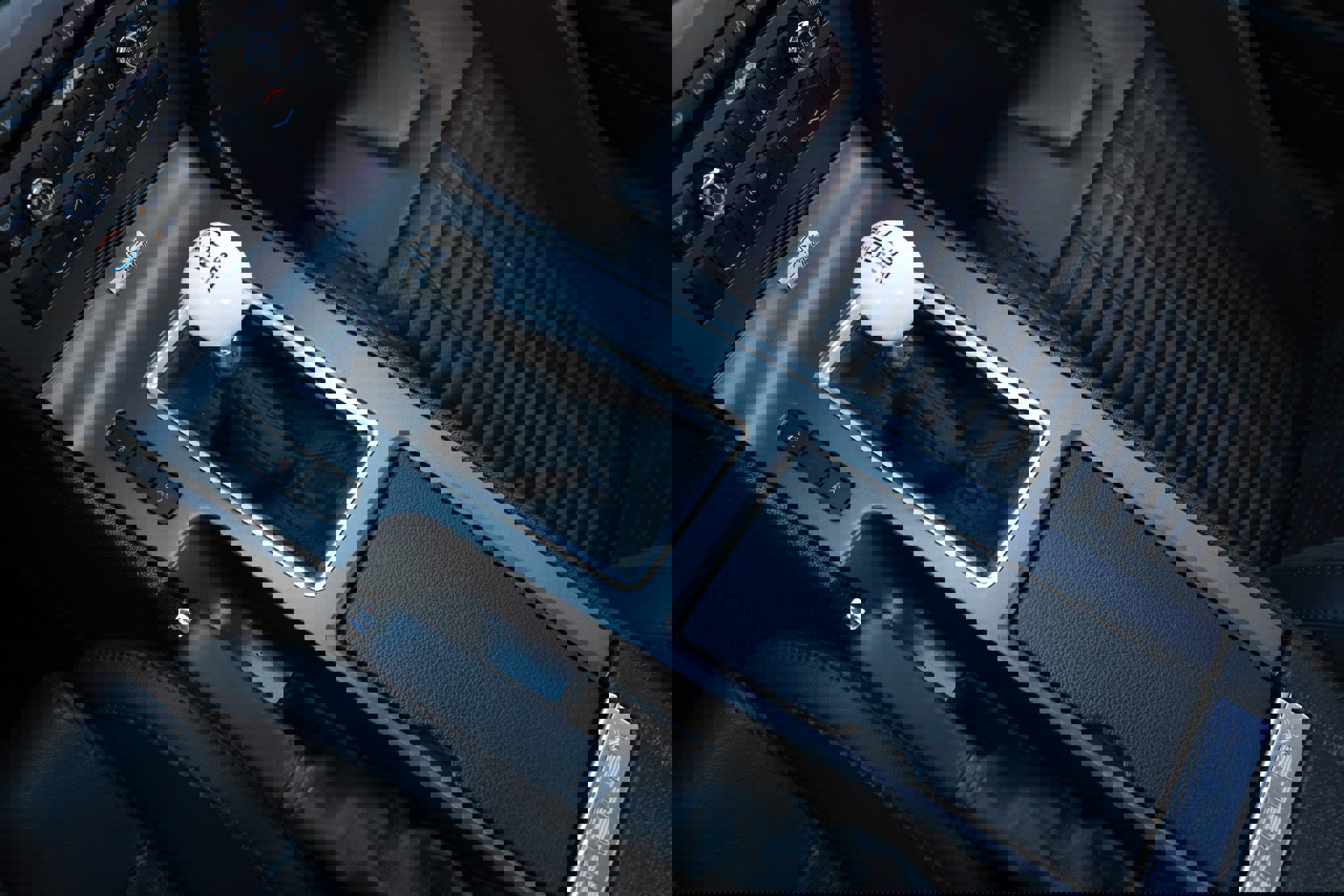 Used 2014 Ford Mustang Shelby GT500 w/ Equipment Group 821A image 43