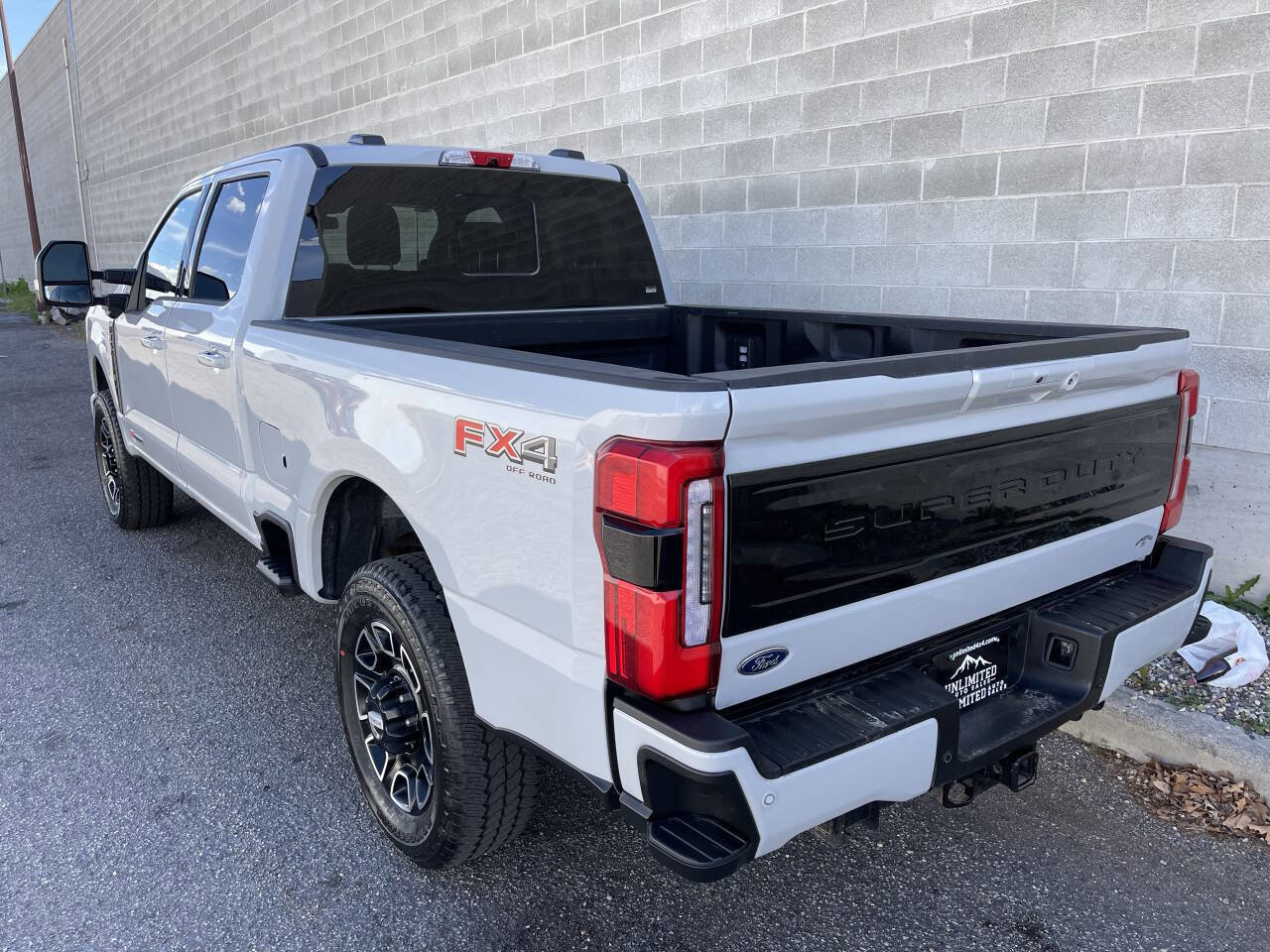 Used 2026 Ford F350 Platinum AWD/4WD image 4