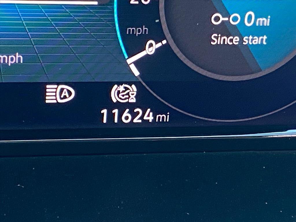 Certified 2025 Volkswagen Atlas SE w/ Panoramic Sunroof Package image 13