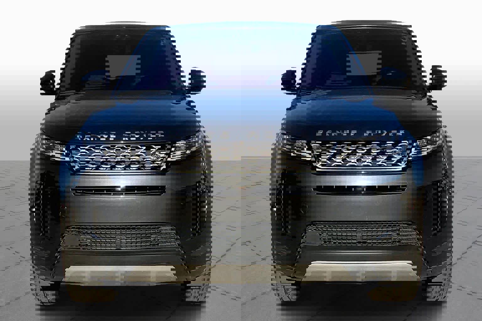 Used 2020 Land Rover Range Rover Evoque SE image 4