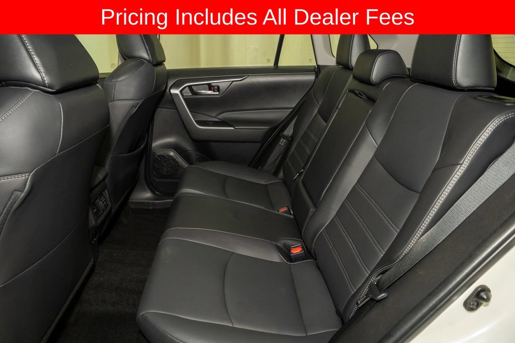Used 2022 Toyota RAV4 XLE Premium AWD/4WD image 9