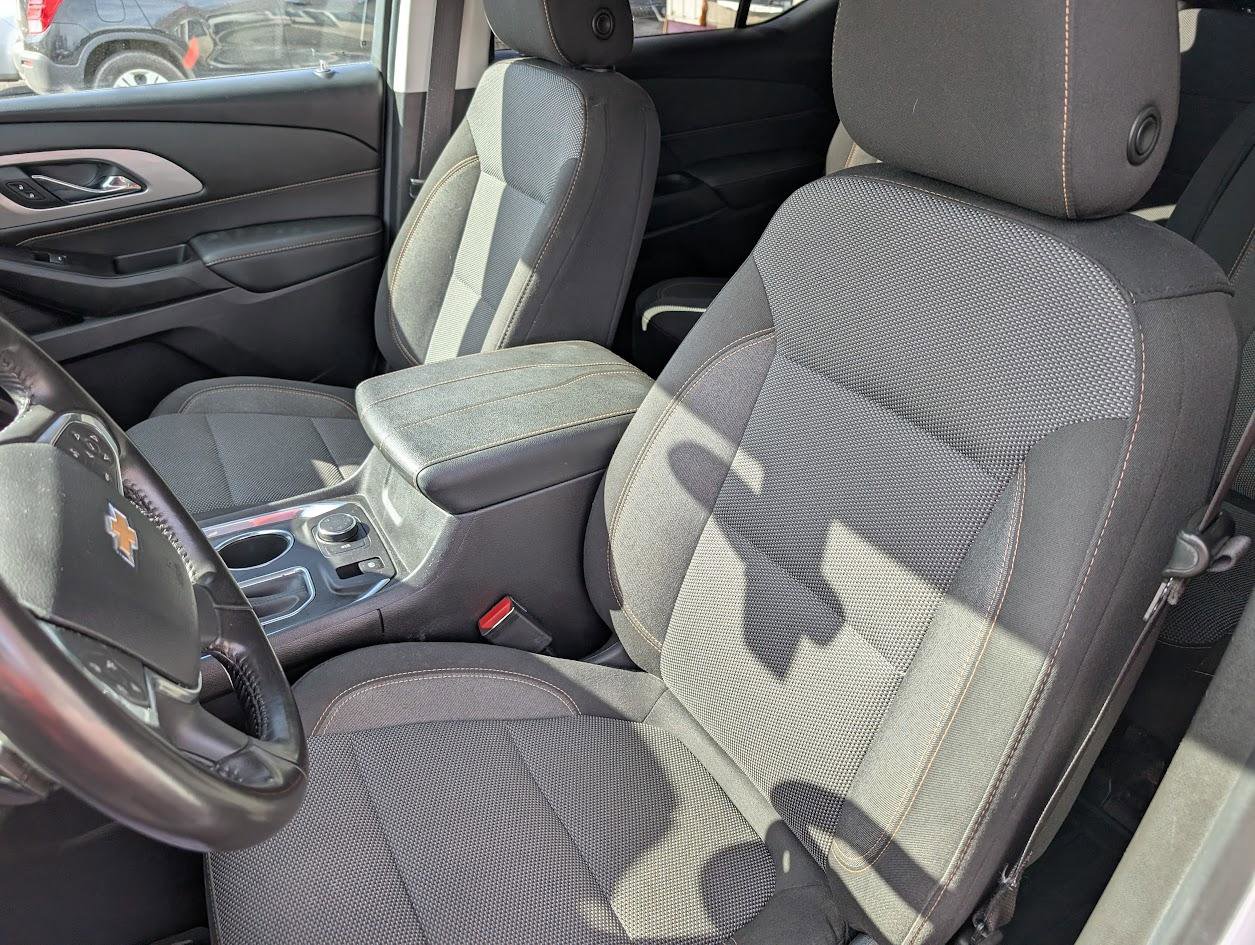 Used 2019 Chevrolet Traverse LT w/ LPO, Floor Liner Package image 5