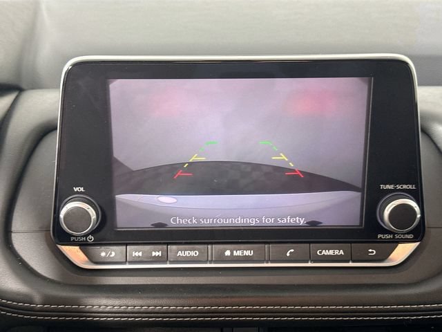 Used 2024 Nissan Rogue SV AWD/4WD image 12