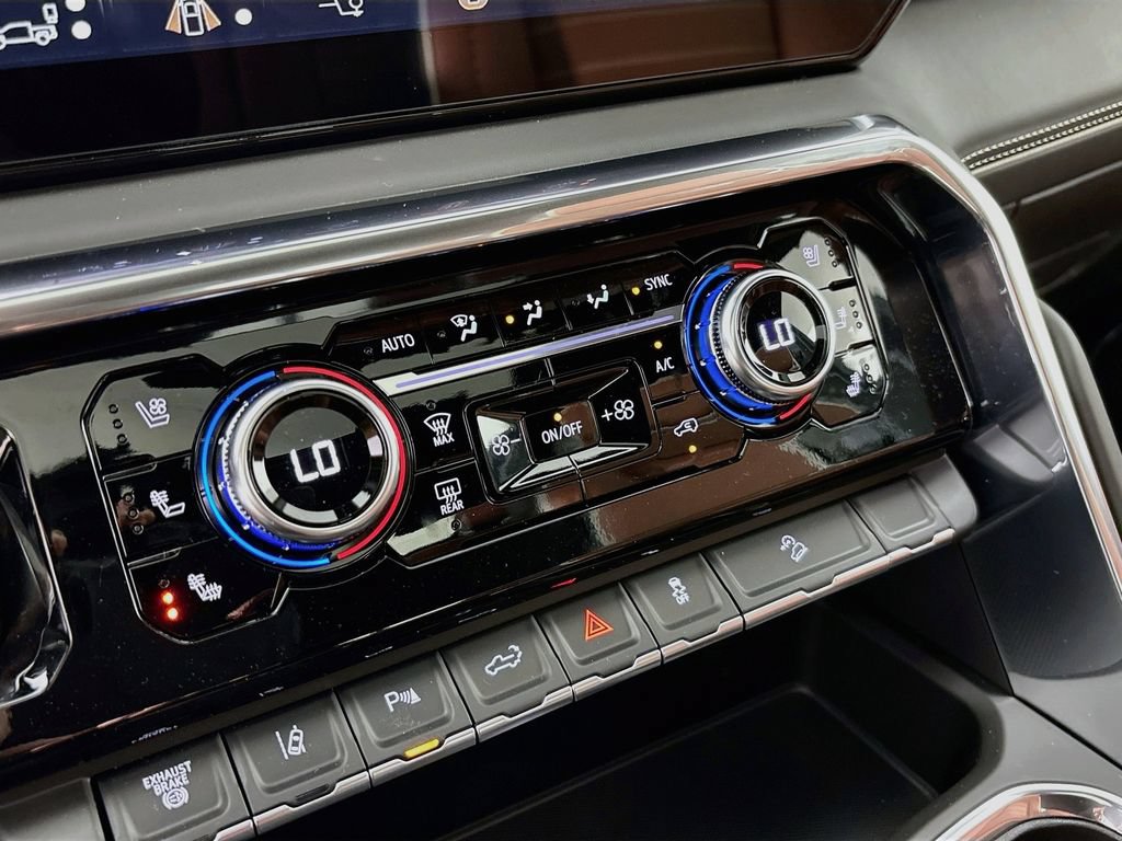 New 2026 GMC Sierra 3500 Denali Ultimate AWD/4WD image 16