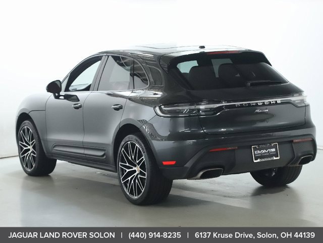 Used 2023 Porsche Macan AWD/4WD image 5