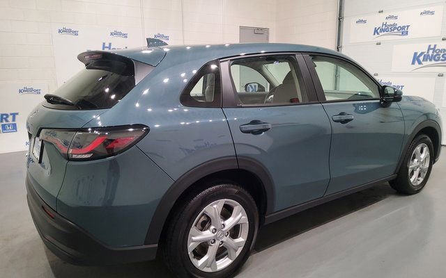 Used 2025 Honda HR-V LX image 3