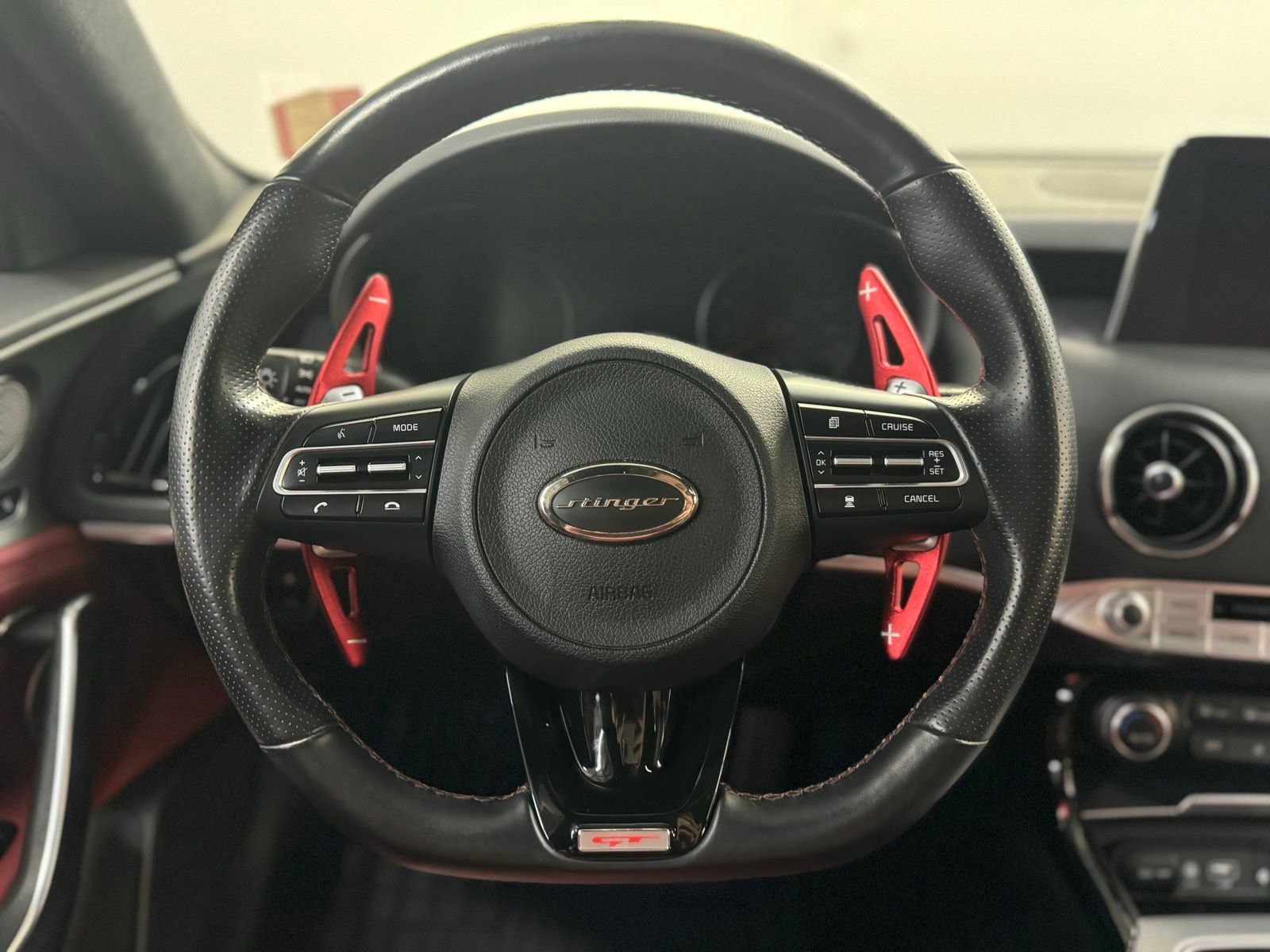 Used 2020 Kia Stinger GT2 image 18