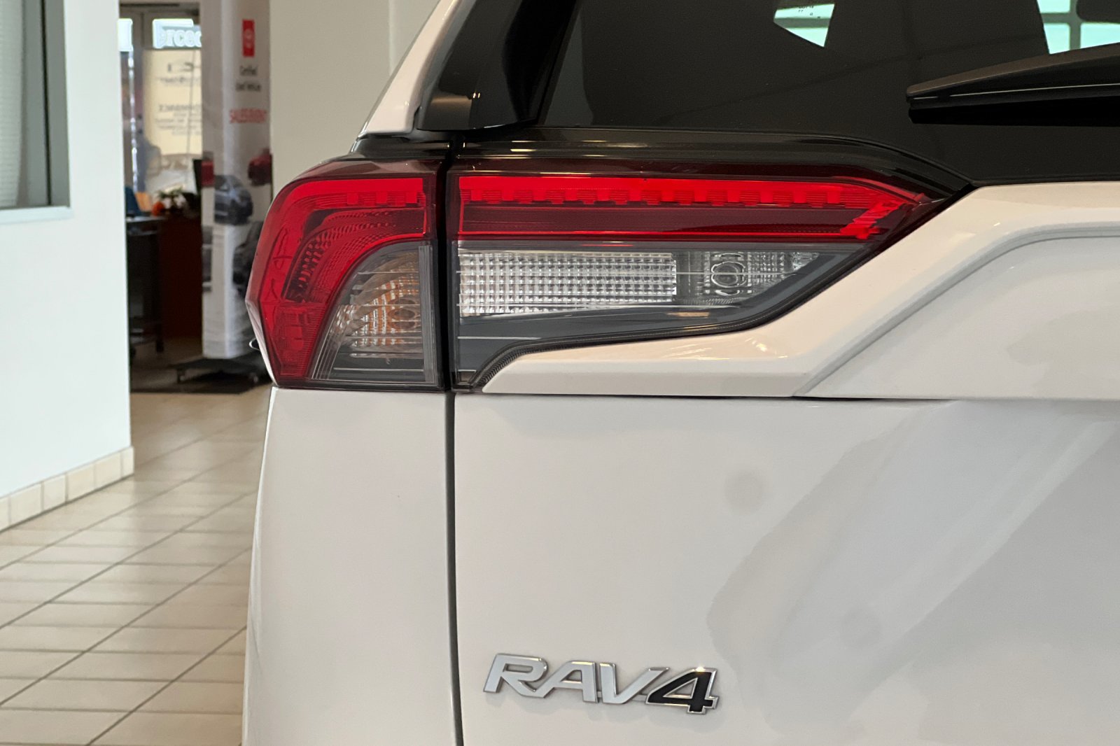 Certified 2024 Toyota RAV4 LE AWD/4WD image 26