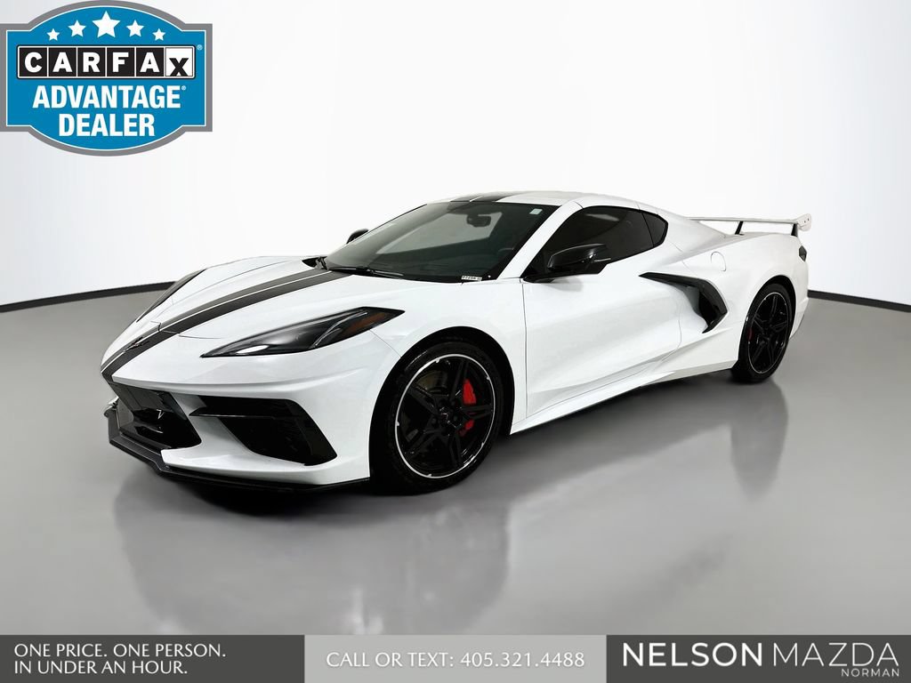 Used 2022 Chevrolet Corvette Stingray Premium Cpe w/ Z51 Performance Package RWD image 1